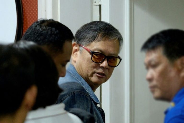 Ex-Palawan Gov. Joel Reyes surrenders after Sandigan orders arrest