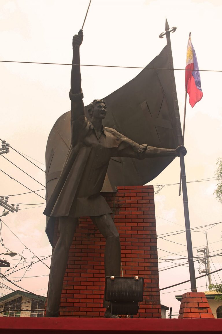 #BonifacioDay2018: Mga lunan ng alaala, mga lunan ng digma #BonifacioDay2018: Mga lunan ng alaala, mga lunan ng digma