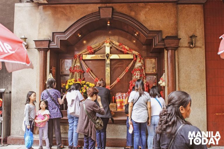 Street scenes: Chinese New Year in Manila Chinatown