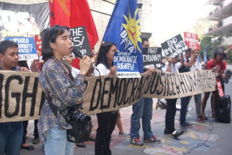 Students walk out of class to call for press freedom
