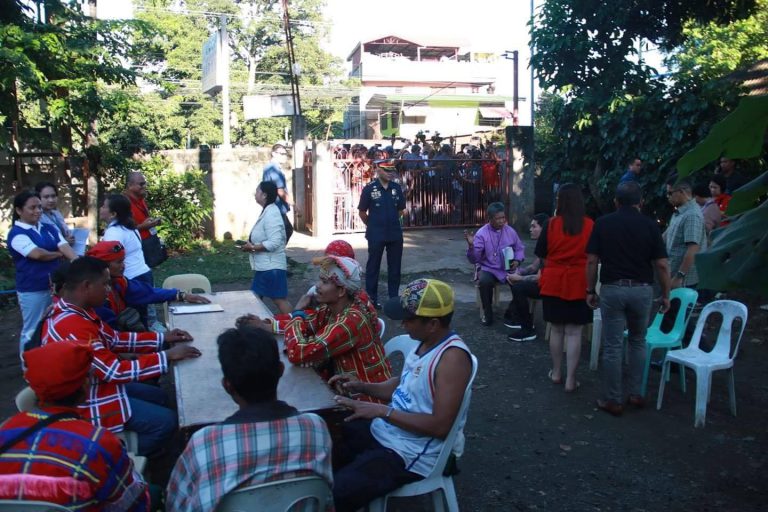 Police bars Davao media from lumad presscon