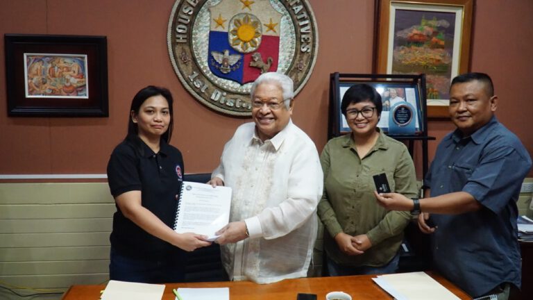 NUJP submits 200K signatures in support of ABS-CBN franchise