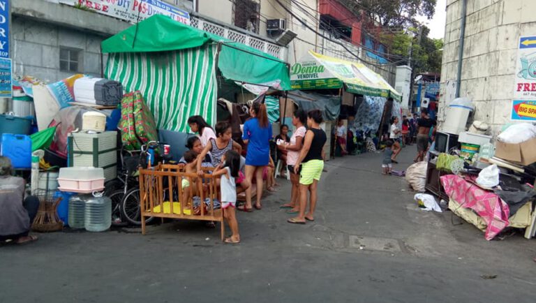 300 families in Pasay lose homes amid COVID-19 pandemic