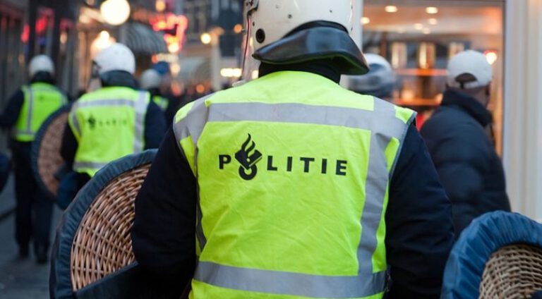 Curfew riots in at least 10 municipalities; 190 arrested in Amsterdam