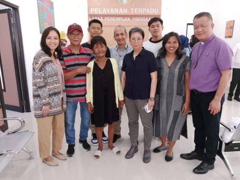 Mary Jane Veloso reunites with family in Indonesia